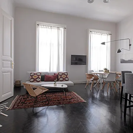 Apartmán Center Industrial *
